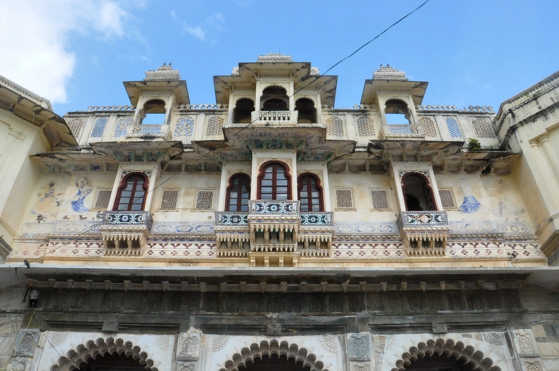 Bagore Ki Haveli, Lake City of India