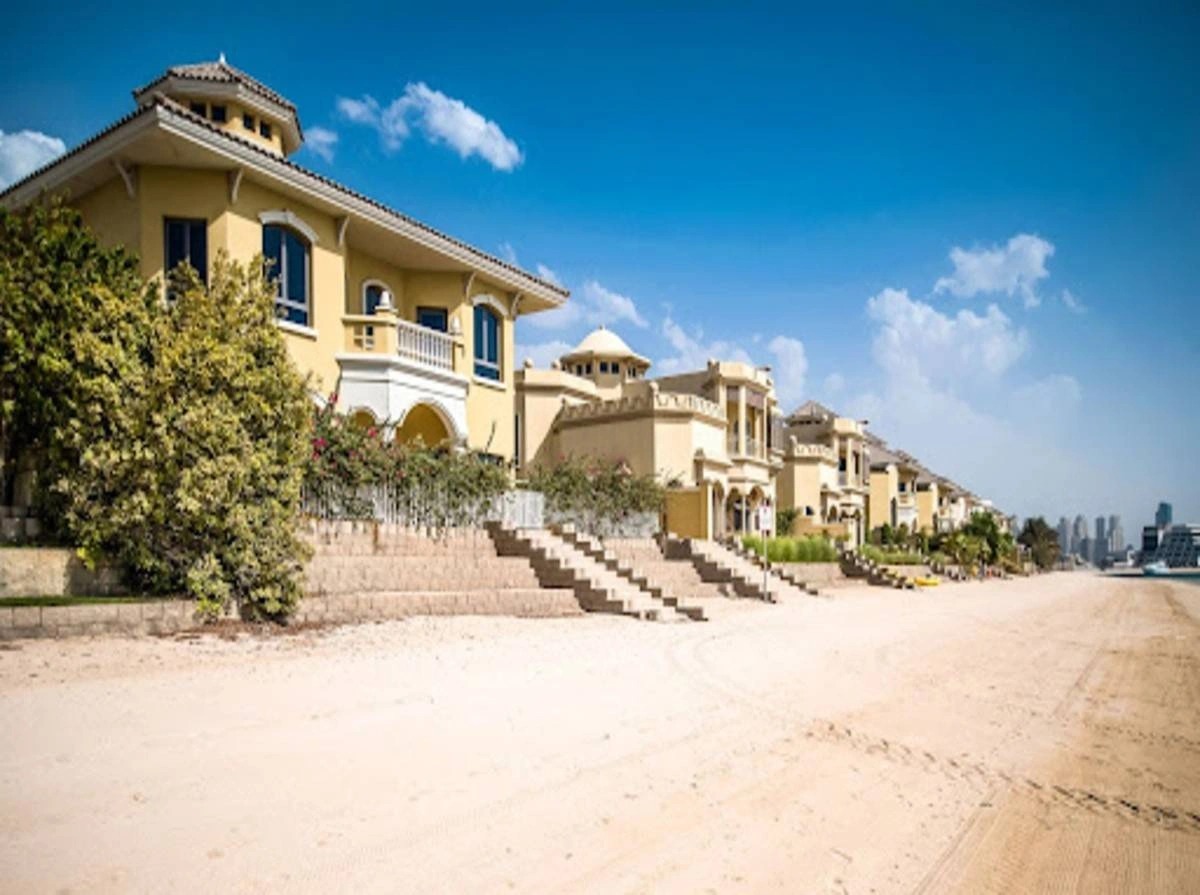 Ultimate Abu Dhabi in Summer: 15 Things Not to Miss This Summer Vacation
