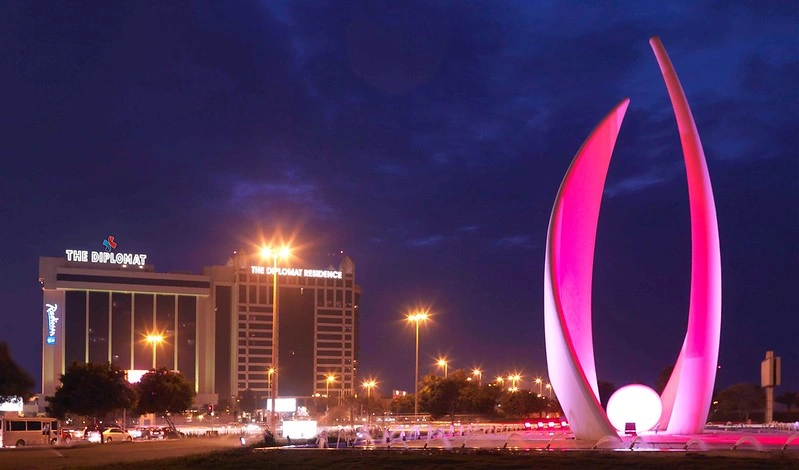 فندق دبلومات راديسون بلو ريزيدنس آند سبا