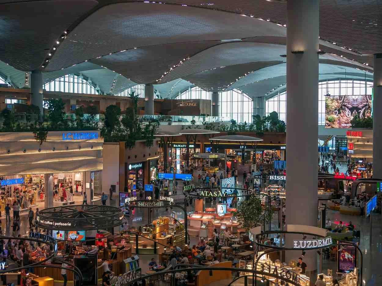 مطار إسطنبول، تركيا