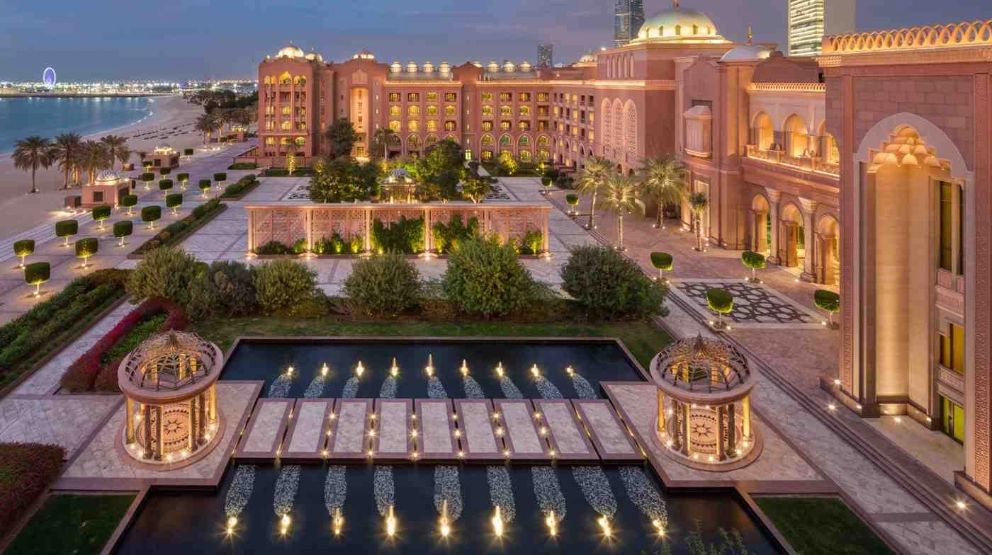 أفضل المنتجعات الشاطئية في العالم: لمسة من الفخامة على عطلتك