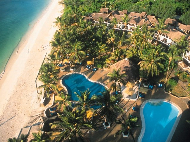 شاطئ واتامو، كينيا - من أجمل شواطئ إفريقيا