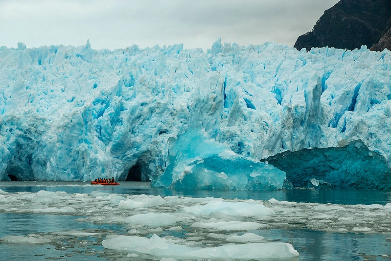 نهر سان رفائيل الجليدي