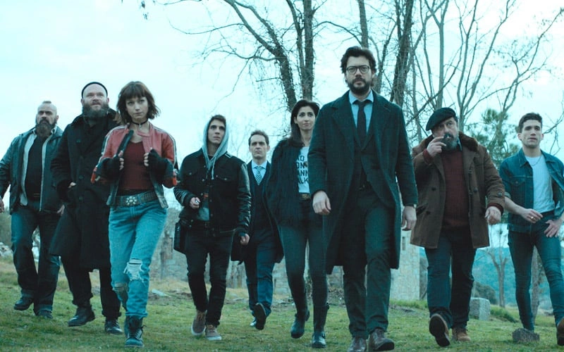 طقم عمل المسلسل