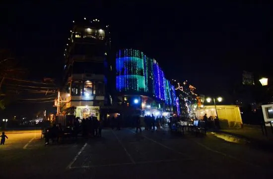 مطعم رواج، لاهور