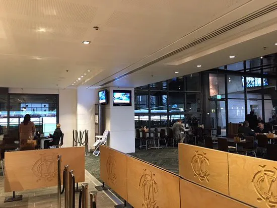 بار ومقهى ترومبل