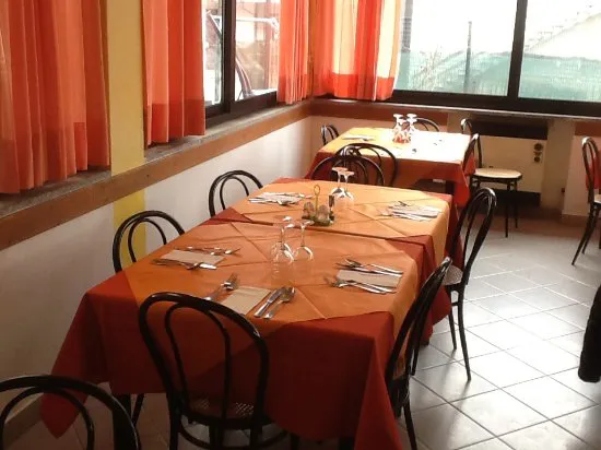 ألبرغو ريستورانتي لافيدو