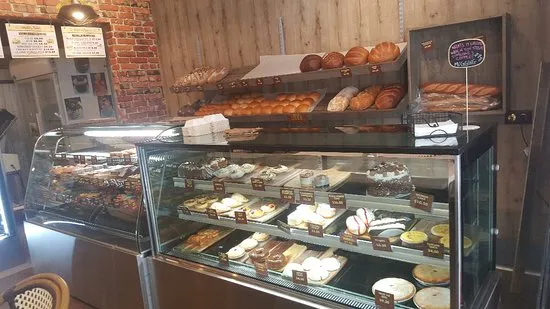 مخبز ومقهى أميليا