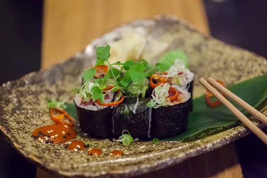 مطعم إيزاكايا، أثينا