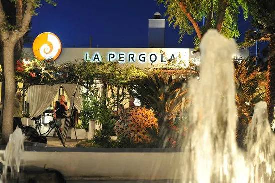 مطعم البيتزا La Pergola - Ristorante