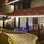 مطعم المها الذهبي، مسقط