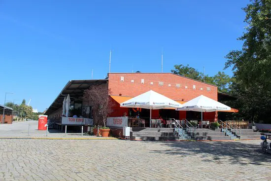 كافيه تور إينس، برلين