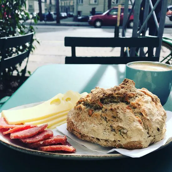 مطعم دن جوي كافيبار