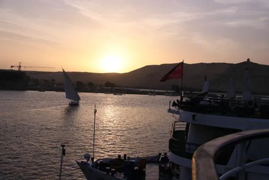 مقهى أسوان مون