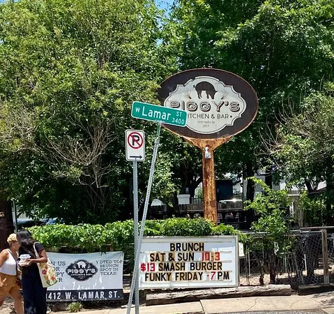 Piggy's Kitchen & Bar