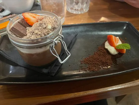 Broyage Bar & Bistro