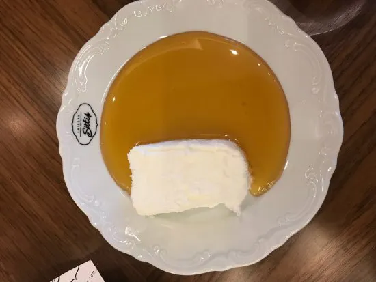 اميرجان سوتيس