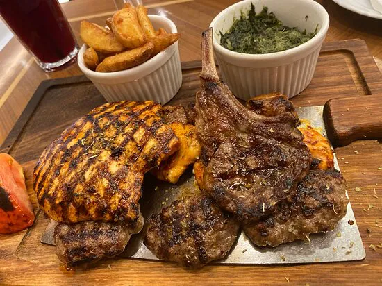 اميرجان سوتيس