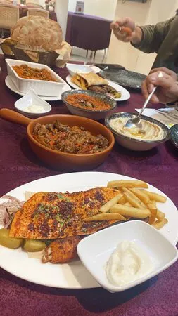 مطعم الربوة، الوكرة