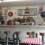 Bob's Burgers في مطعم 50'S Style