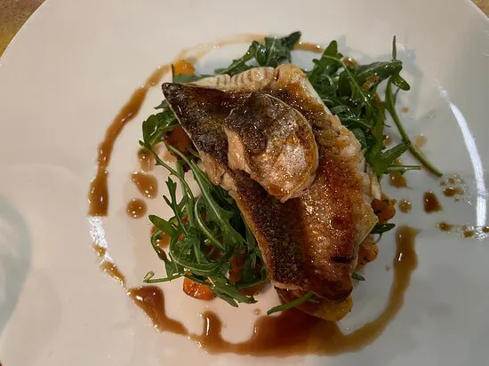 بنسيون هوملاند بار & مطعم