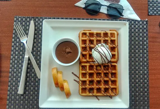 تينيريفي كافيه، لاهور