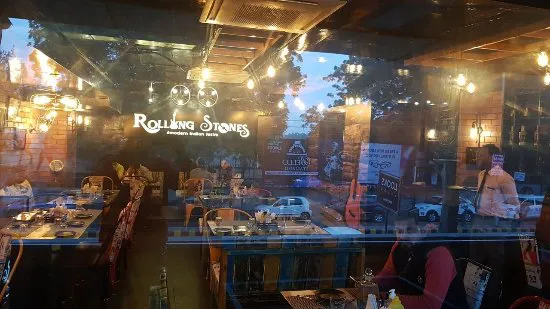 The Rollings Modern Indian Restro