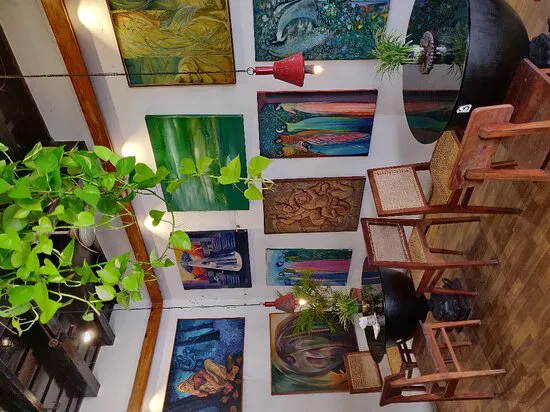 كلاسيك آرت كافيه، كوتشي