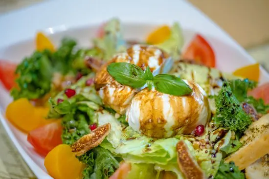 شكسبير اند كو - إزدان مول، الوكرة