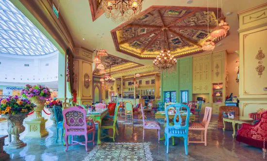 شكسبير اند كو - إزدان مول، الوكرة