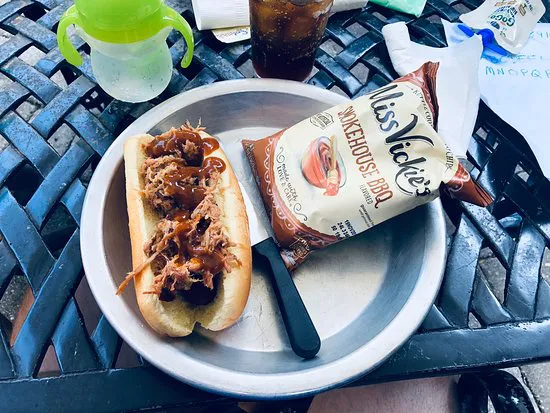 براون الكلب ديلي على كالهون