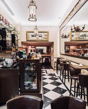 دراي كافيه ووجبات خفيفة، أثينا