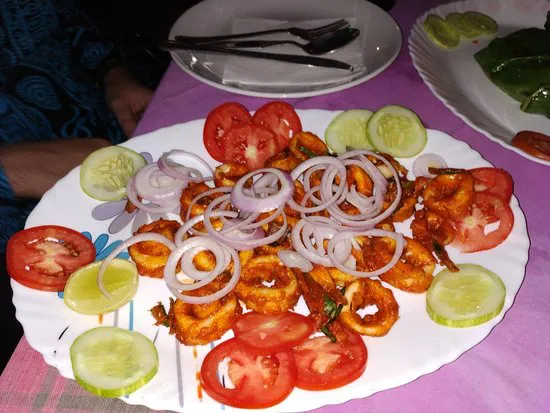 مطعم القط الأسود