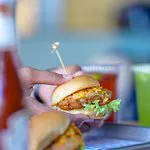 تشينج برجر اند مور، صلالة