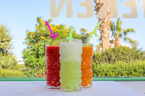 مطعم وبار ويفز، الغردقة