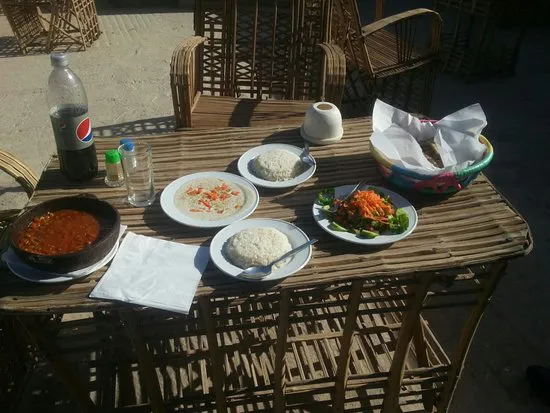 مقهى ديزرت روز