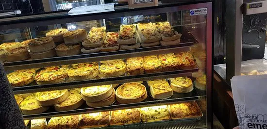 شركة فطيرة المدينة الصغيرة