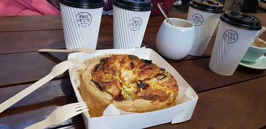 شركة فطيرة المدينة الصغيرة