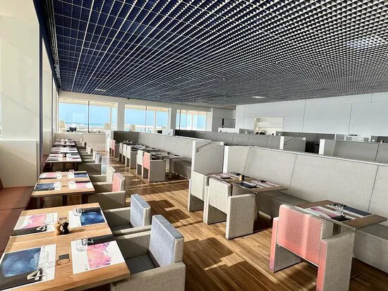 Louvre Abu Dhabi Museum Cafe