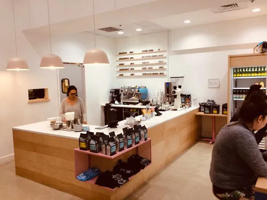 Revolucion Coffee + Juice