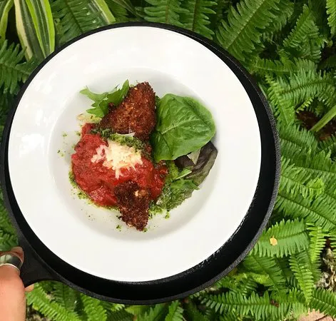 Old Town Tavern & Beer Garden