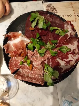 تافيرنا غامبرينوس بيلاجيو