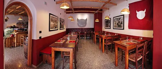 يوفر فندق Buffalito Taverna Mediterranea إقامة جيدة