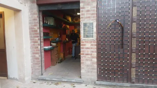 مطعم شاهي بايثك، لاهور