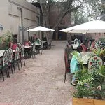 مطعم شاهي بايثك، لاهور