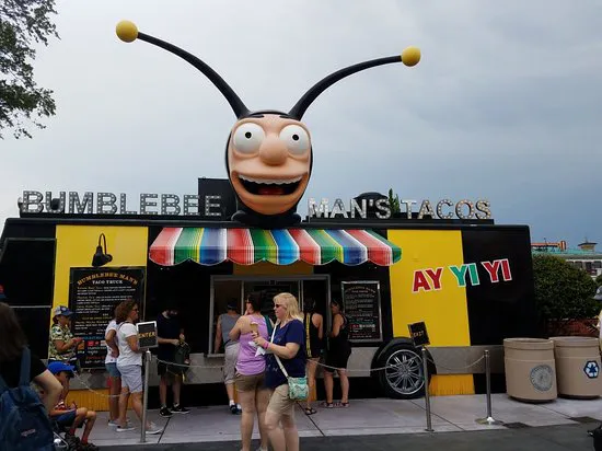 Bumblebee رجل تاكو شاحنة