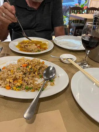 مطعم ووك دراغون إكسبريس، أثينا