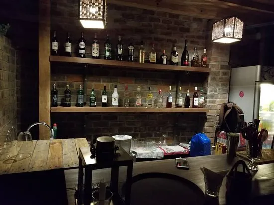 مطعم نيم جريل، أكرا - غانا