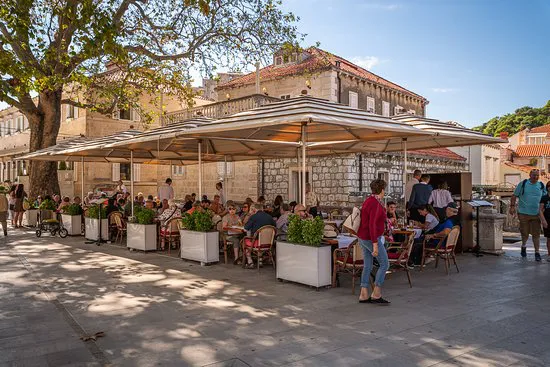 مطعم ماغنوليا