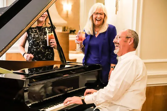 Preston's Wine and Martini Lounge